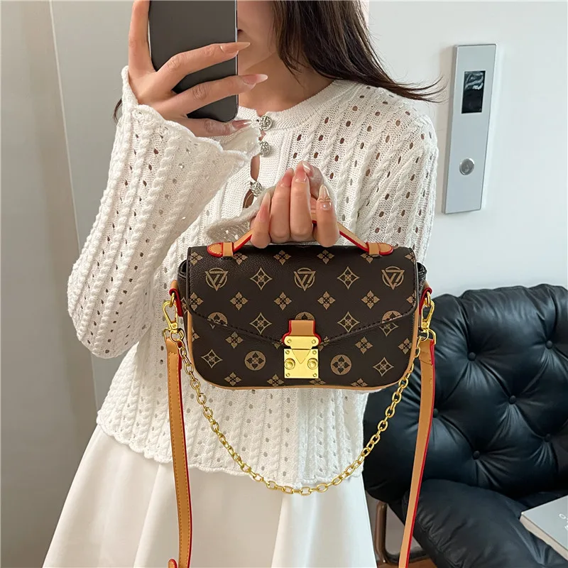 Sac à main élégant en cuir de  - Luxury Lifestyle Handbags avis et prix
