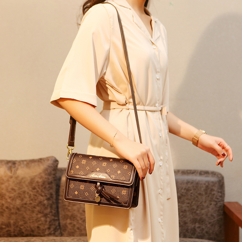 Sac à langer de luxe mains lib - Luxury Lifestyle Handbags avis et prix