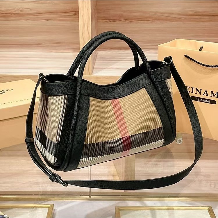 Sac à langer de luxe mains lib - Luxury Lifestyle Handbags avis et prix