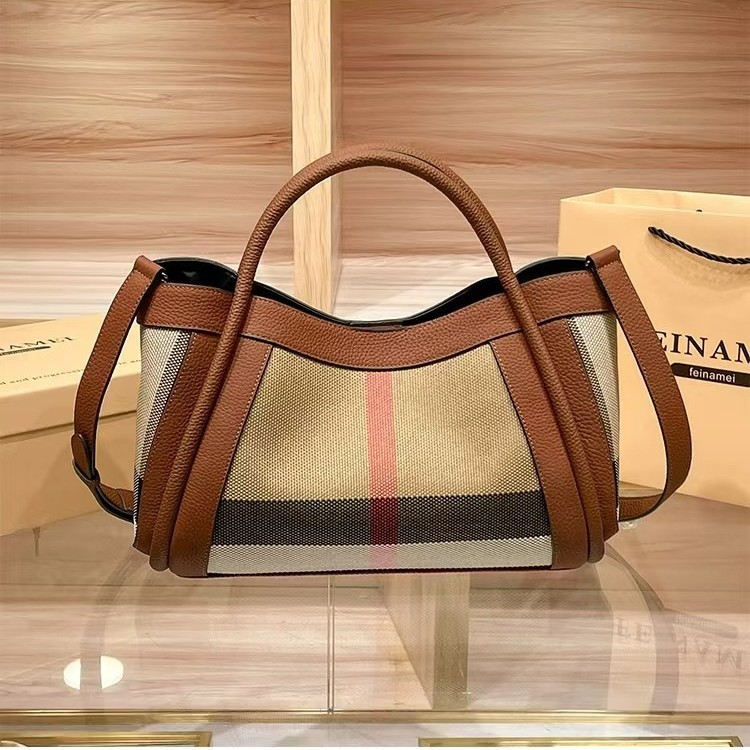 Sac à langer de luxe mains lib - Luxury Lifestyle Handbags avis et prix